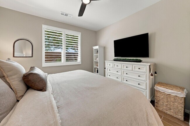 Building Photo - 51780 Ponderosa Dr.