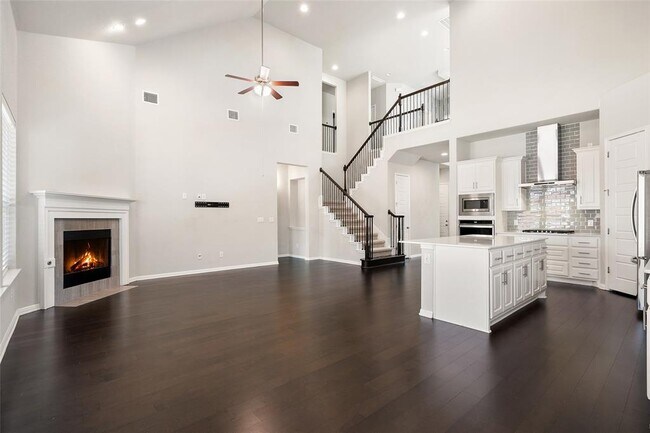 Building Photo - 2909 Zelma Dr