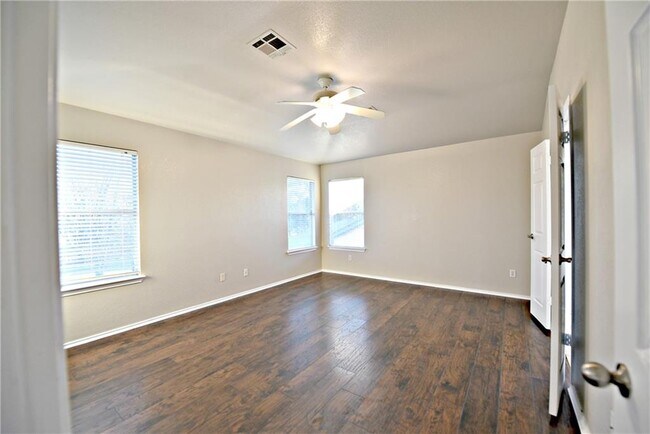 Building Photo - 618 Horizon Trail