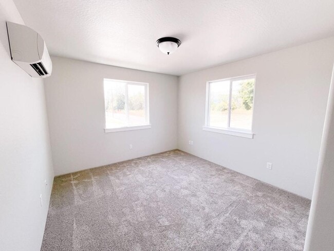 Building Photo - 4750 Gebhard Rd