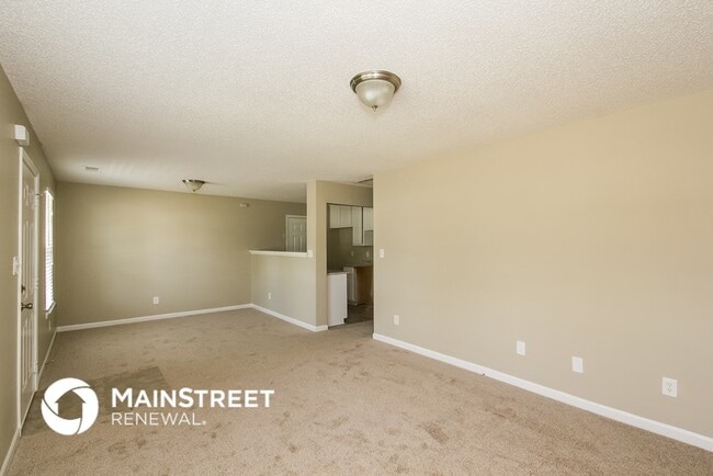Building Photo - 117 Poplar Pointe Terrace