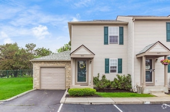 Building Photo - 1601 Holland Dr