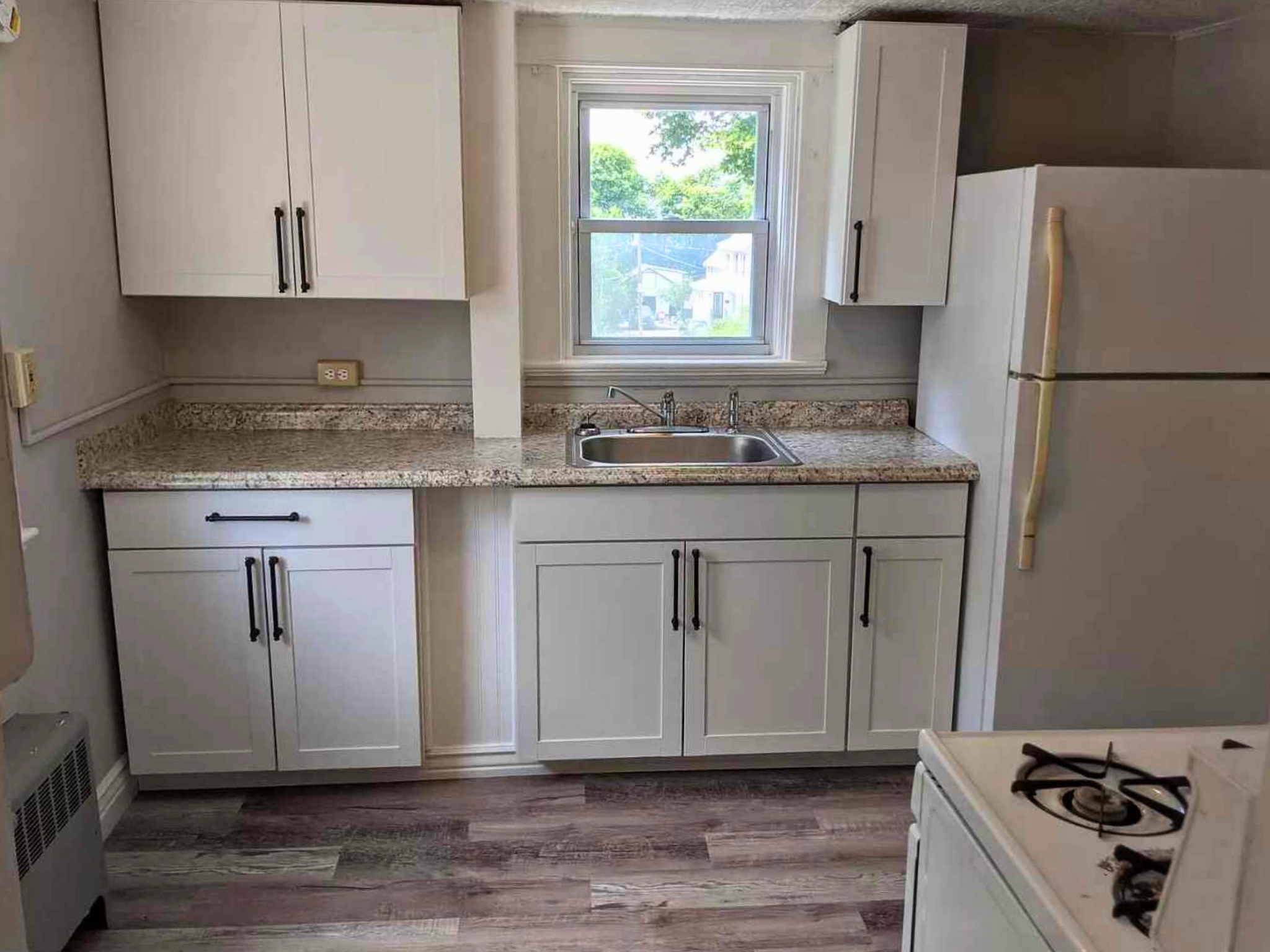 Unit D - 103 Thomas Hill Rd
