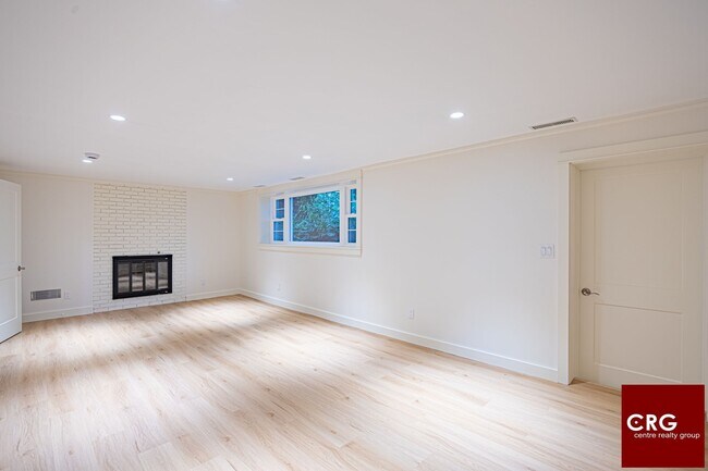 Building Photo - 85 Woodland Rd