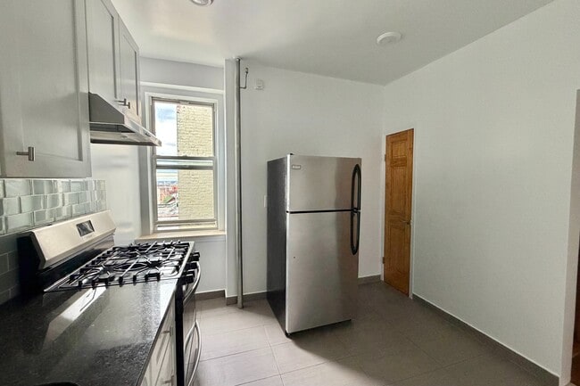 Floorplan - 175 Pinehurst Avenue