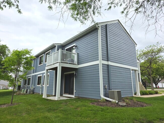 Building Photo - 951 Glouchester Cir