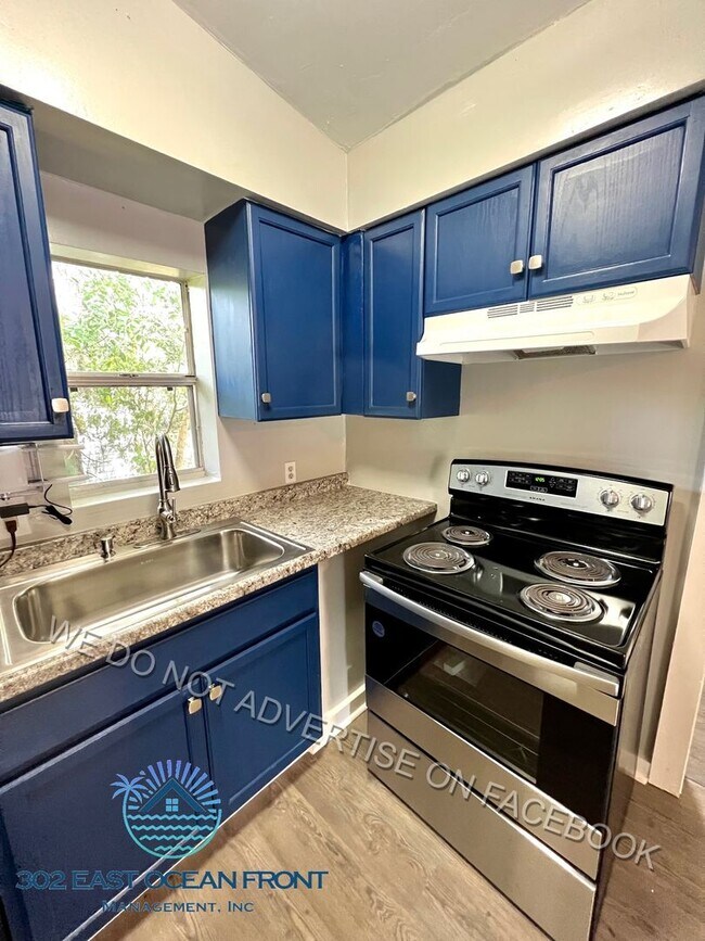 Building Photo - Lovely 2 bedroom / 1 bathroom home now available for rent!