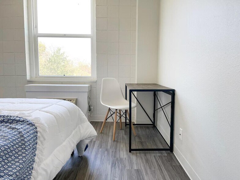 Building Photo - 2515 Burnet Ave