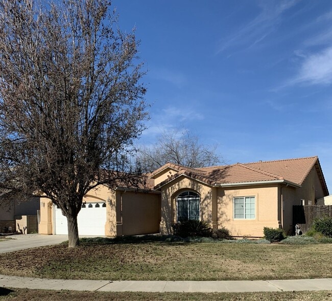 Building Photo - 3 Bedroom 2 Bath Home in Cul-De-Sac