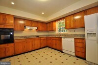 Building Photo - 4629 Hillbrook Dr