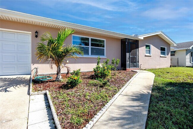 Building Photo - 3747 Shady Bluff Dr