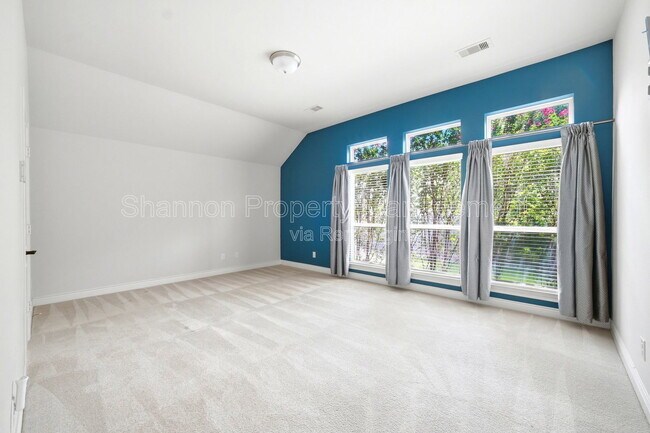 Building Photo - 28319 Shining Creek Ln