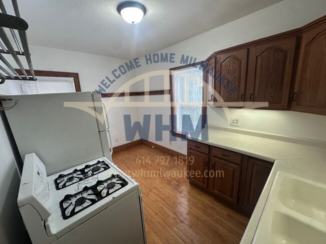 Building Photo - 1603 E Hampshire St