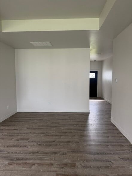 Building Photo - 3322 34th St W