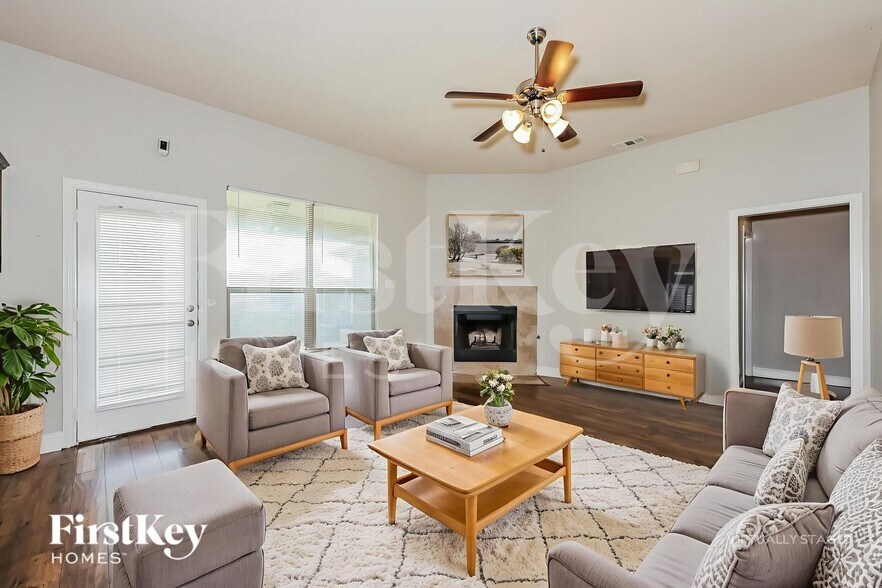 Building Photo - 614 Canvas Ct