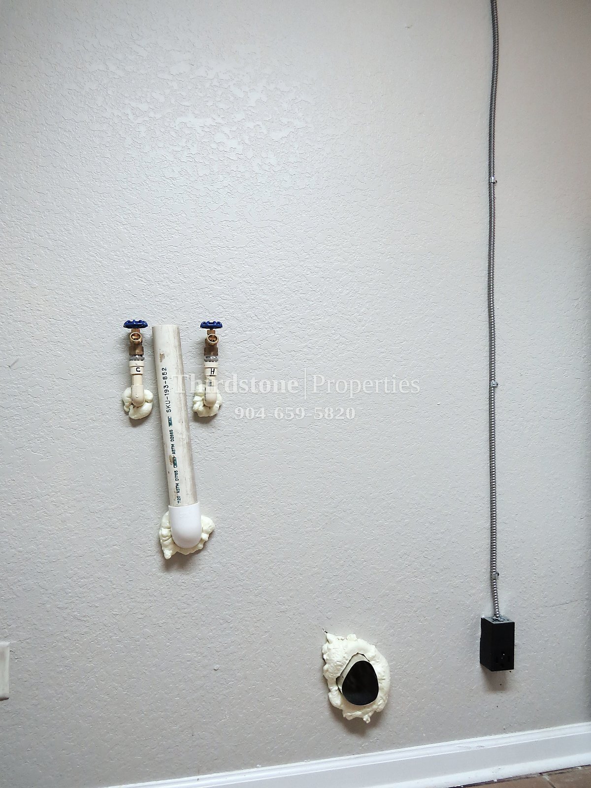 Building Photo - 4474 Spring Glen Rd