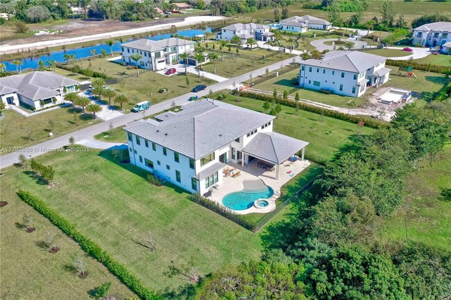 Building Photo - 17130 Magnolia Estates Dr