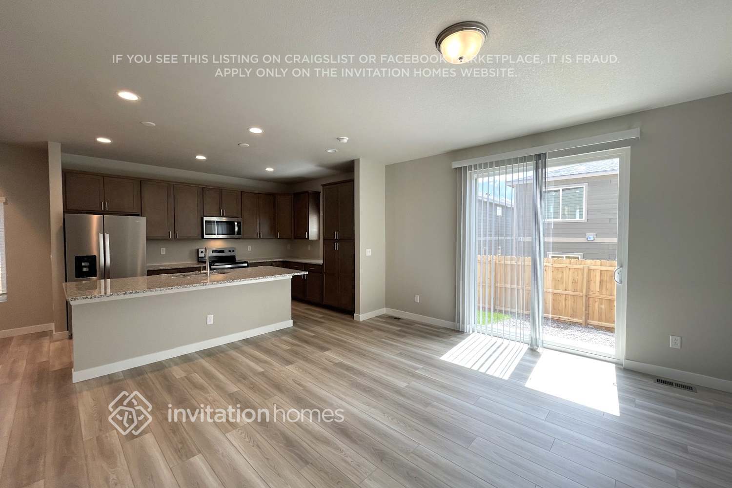 Building Photo - 13523 Arriba Dr