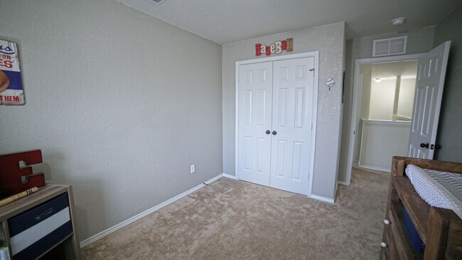Building Photo - Home for Rent