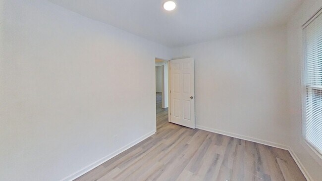 Building Photo - 507 Marianna St