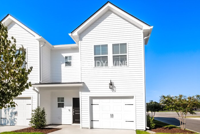 Building Photo - 1004 Wildflower Dr