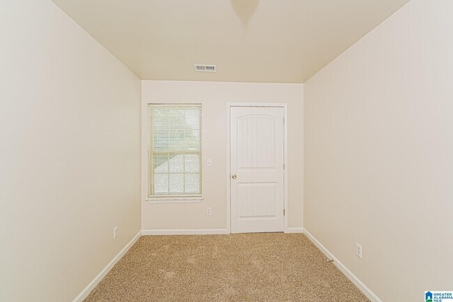 Building Photo - 149 Martin Dr
