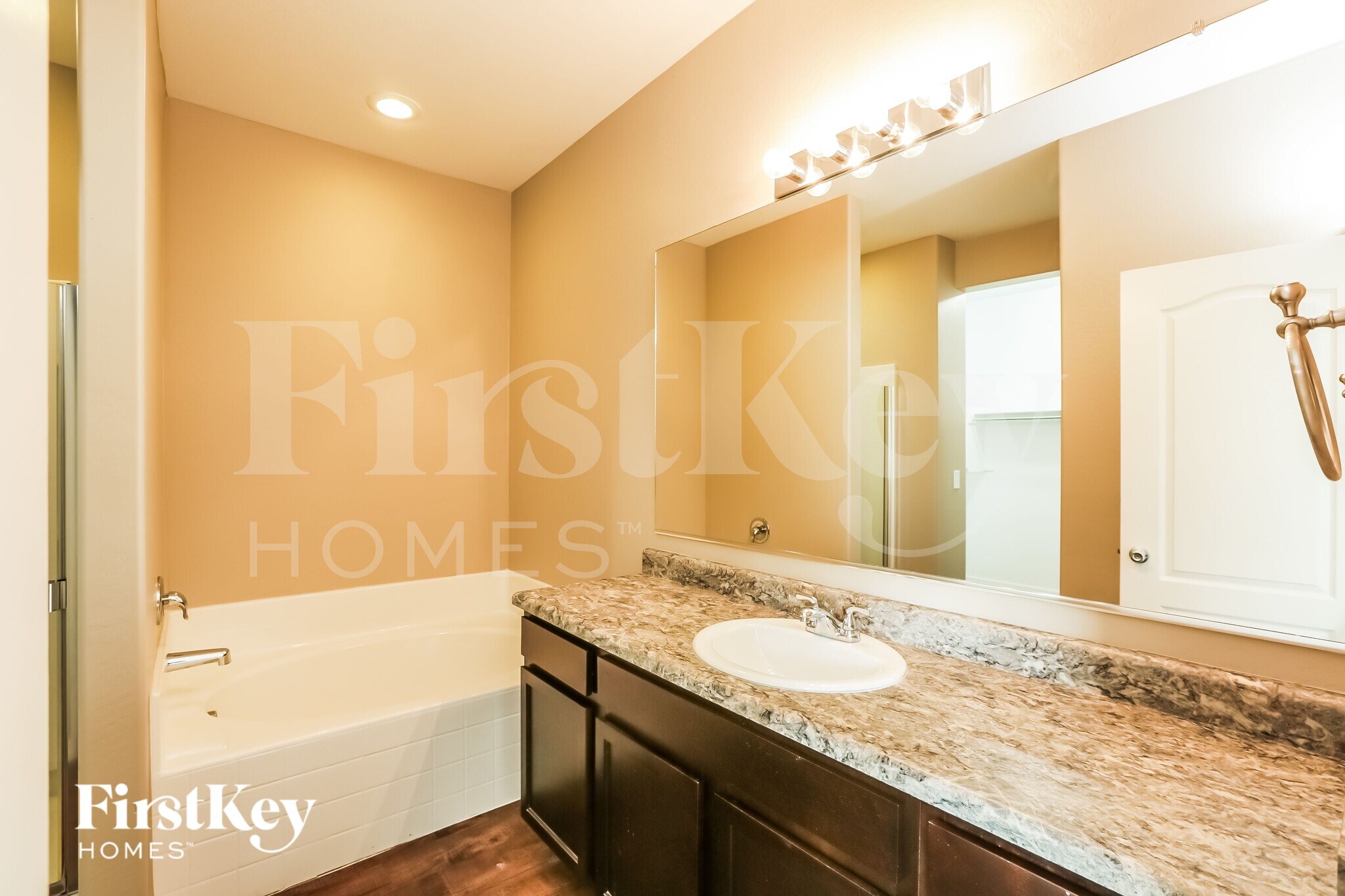 Building Photo - 38105 W Isabella Ln