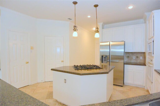 Building Photo - 5902 Indian Hills Ln