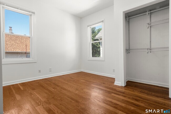 Building Photo - 768 Stratford Ave