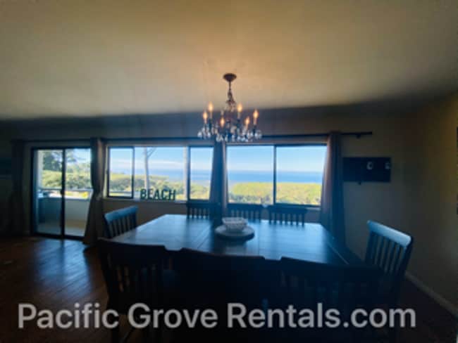 Building Photo - Amazing Views from this 3-Bedroom 3 Bath C...