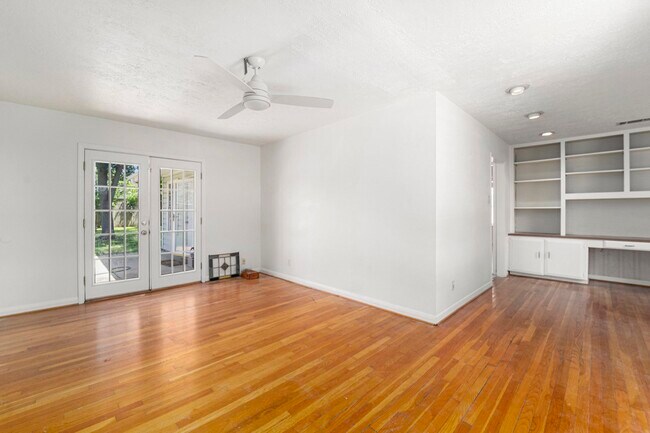 Building Photo - 1720 Libbey Dr