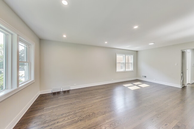 Building Photo - 4821 Crain St