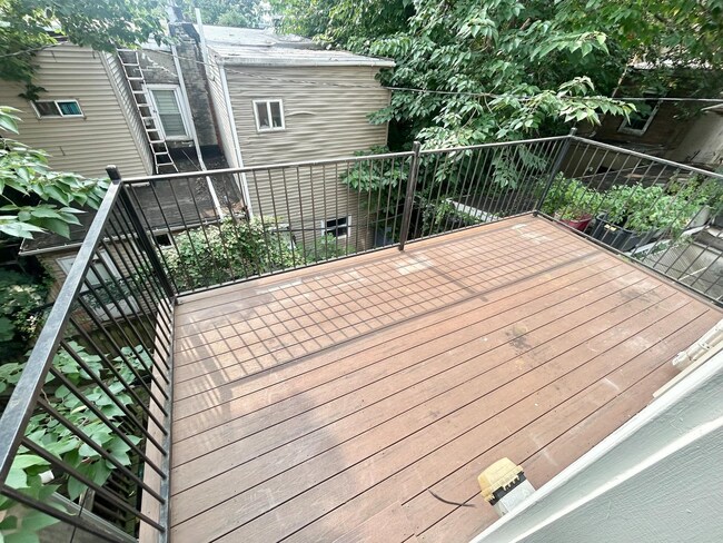 Building Photo - 332 N 41st St