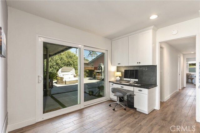 Building Photo - 723 Avenida Presidio