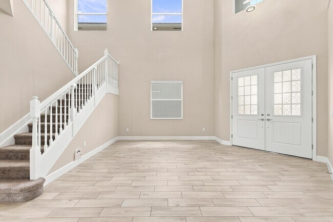 Building Photo - 5608 Macoon Wy