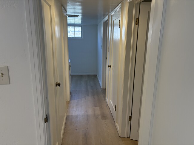 Building Photo - Alisha’s House Unit B