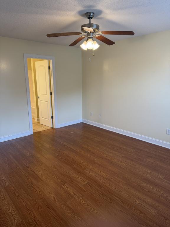 Building Photo - 2556A Saddleback Dr