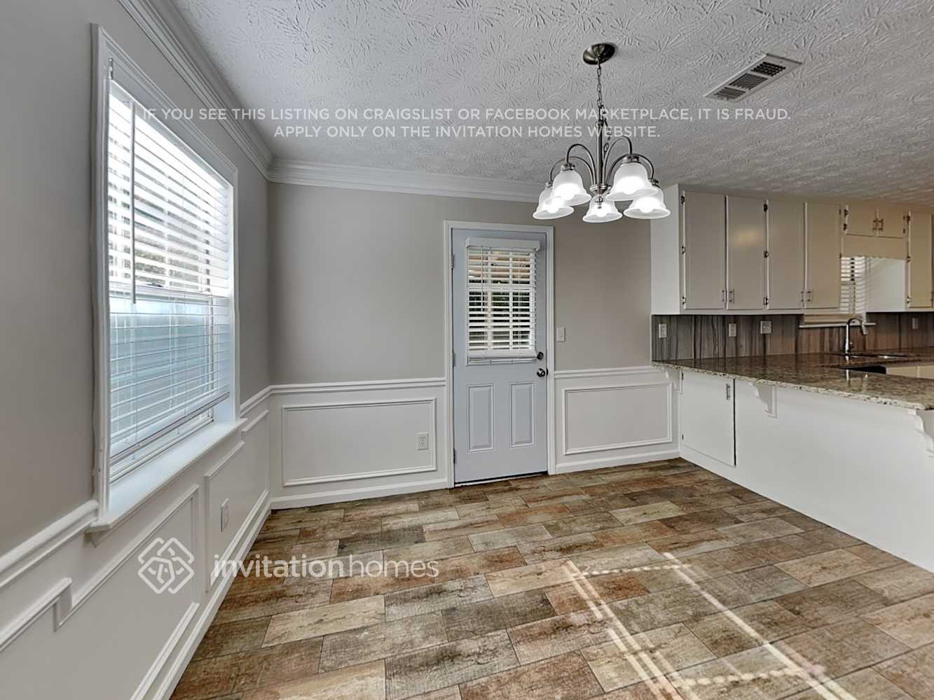 Building Photo - 4358 Bridle Path Ct