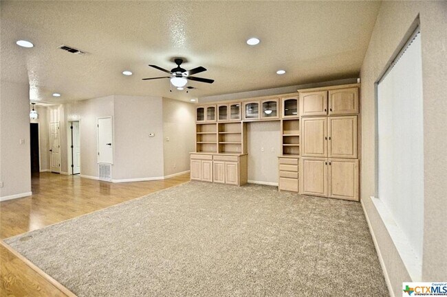 Building Photo - 2725 Diamond Trail