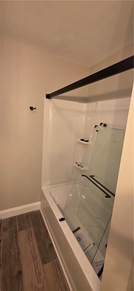 Building Photo - 914 W 2nd St