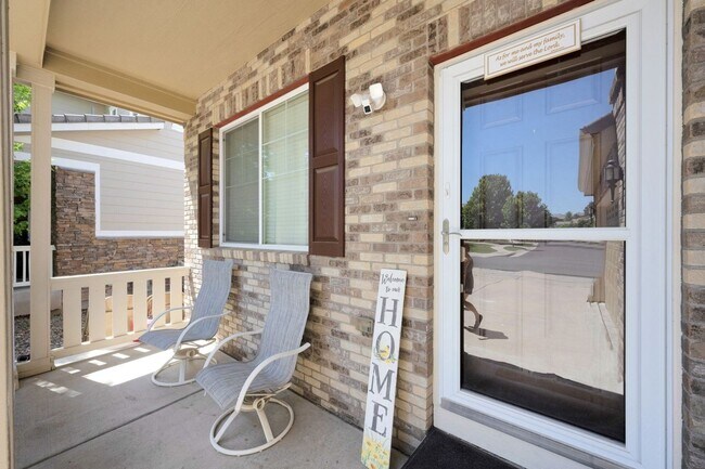 Building Photo - Spacious 5BR House in Aurora