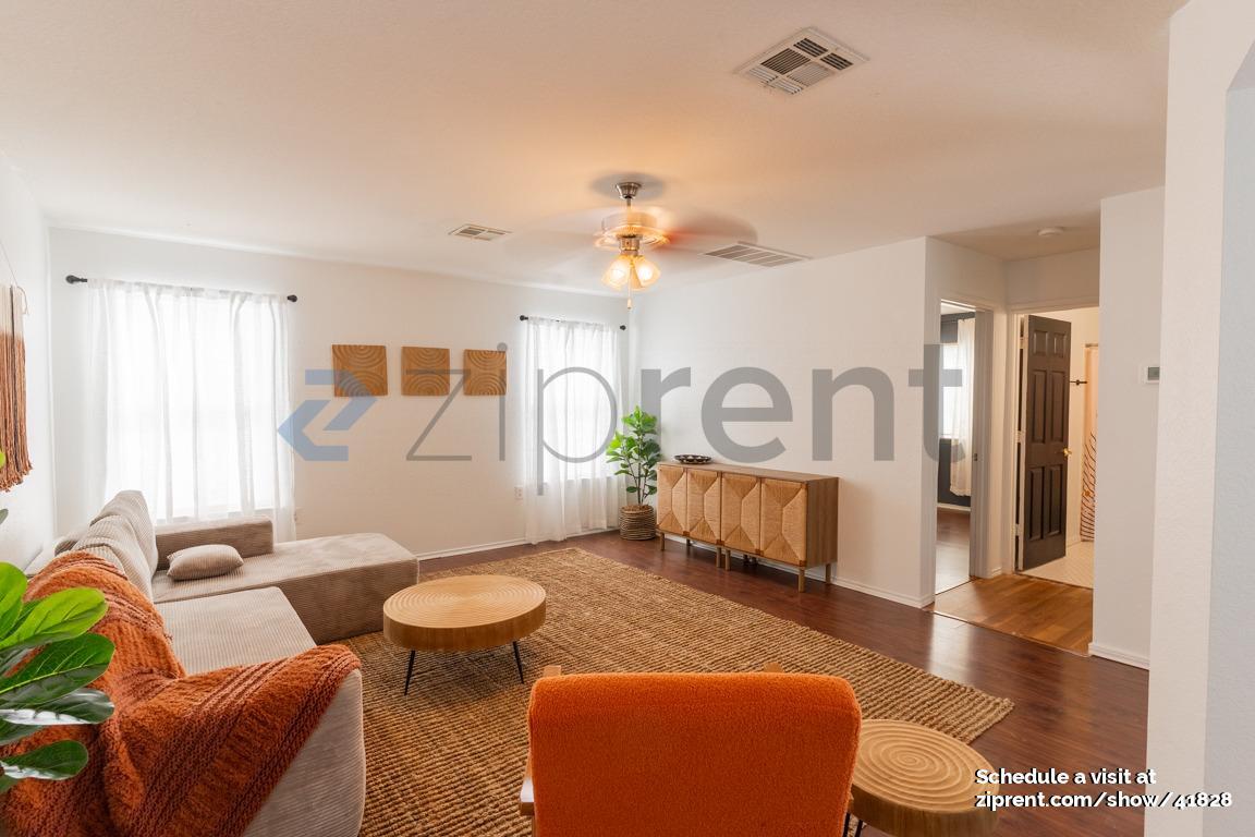 Building Photo - 1705 Anise Dr