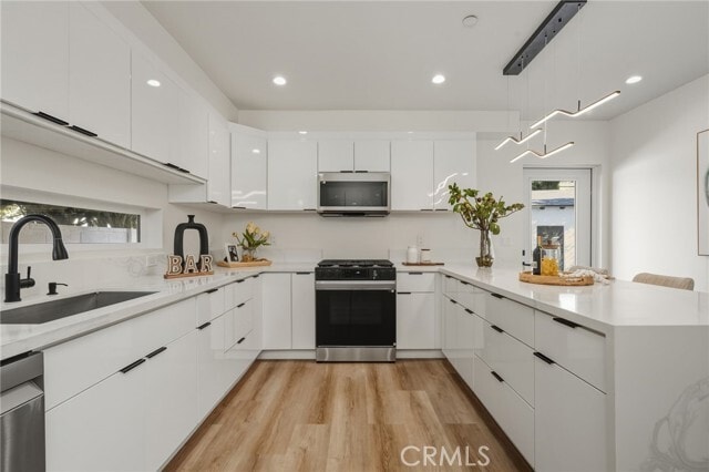 Building Photo - 2536 Cotner Ave