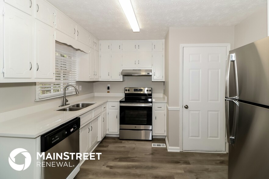 Building Photo - 1401 Timbercrest Dr