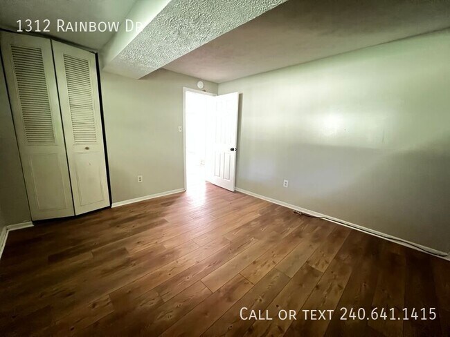 Building Photo - 1312 Rainbow Dr