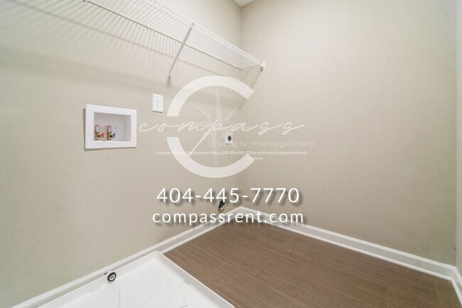 Building Photo - 106 Squarewood Ln NW
