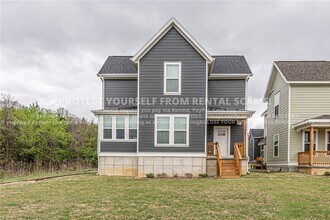 Building Photo - 1047 S Laramie Hts