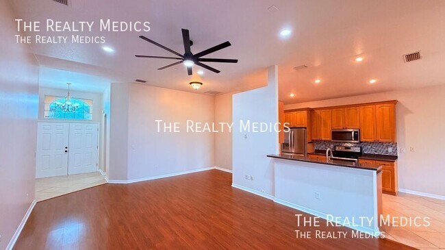 Building Photo - 795 Alcazar Ave