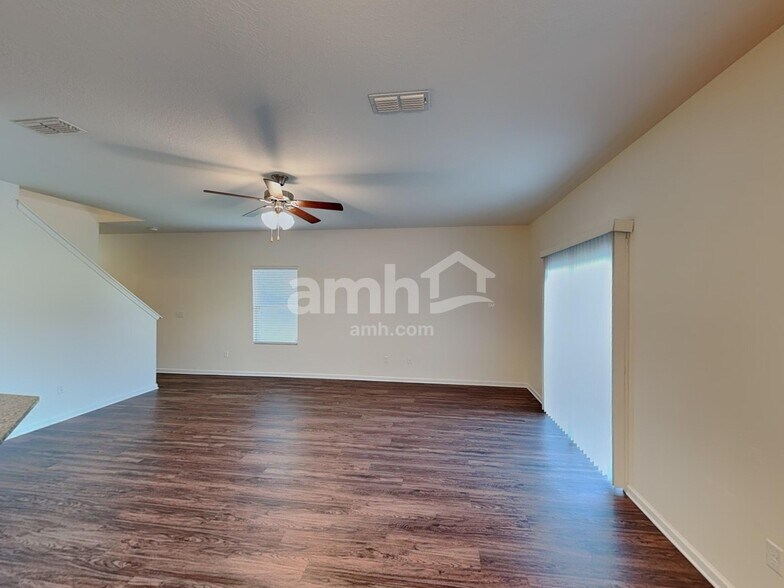 Building Photo - 163 E Jayce Way