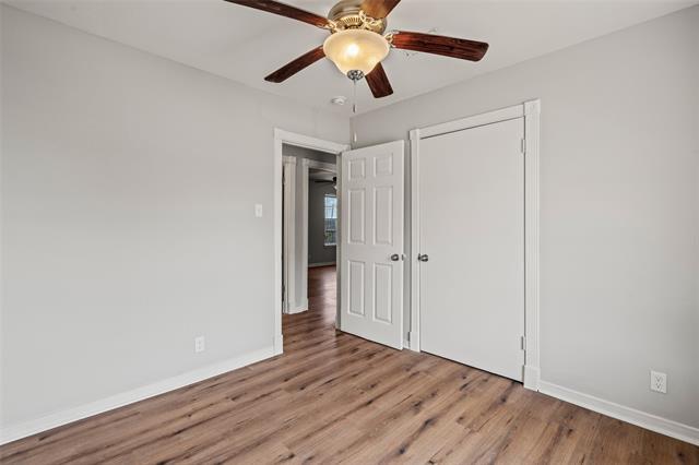 Building Photo - 810 S Western Hls Dr